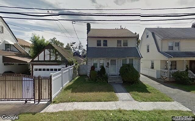1st image of 20822 Bardwell Ave