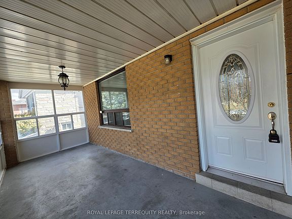 3rd image of 15 Westcliffe Rd