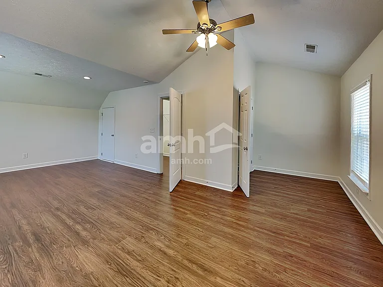 127 Paige Park Ln — Photo 13