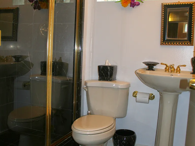 1519 N George Mason Dr — Photo 7