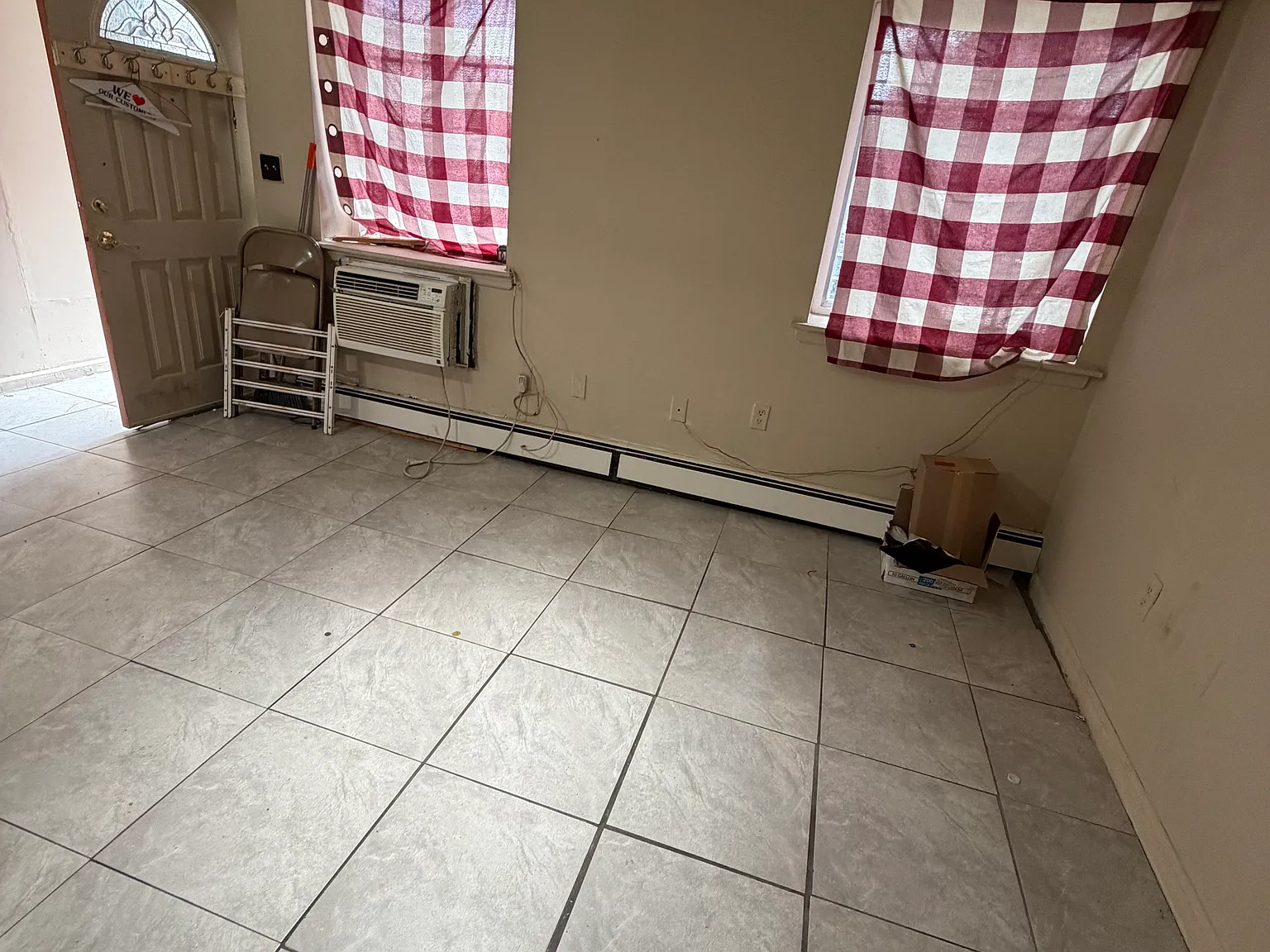 Studio, $2,200 — Photo 2