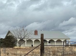 6218 E Chiricahua Dr, Pearce, AZ 85625