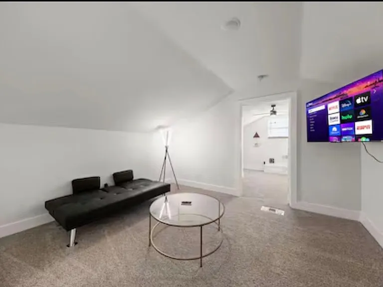 16502 Fox Knl — Photo 2