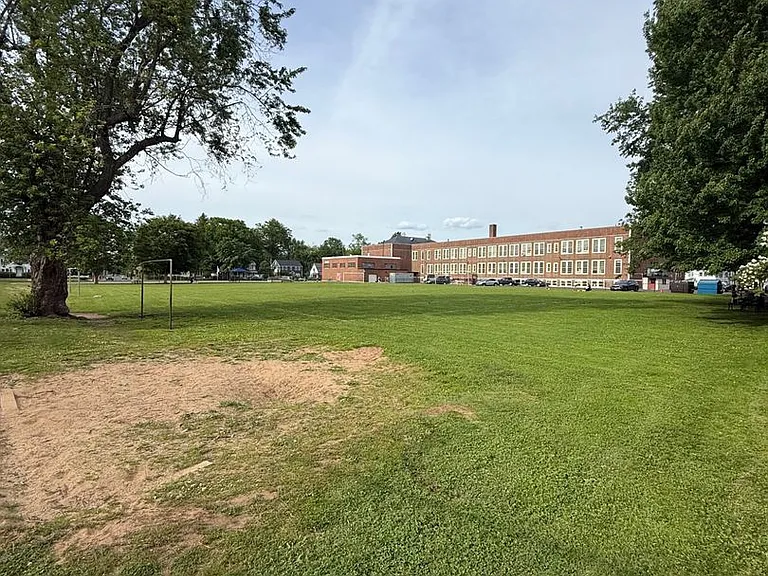 120-122 Ardmore Road — Photo 18