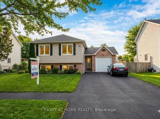 1017 Anna Maria Ave, Innisfil, ON L9S1V6