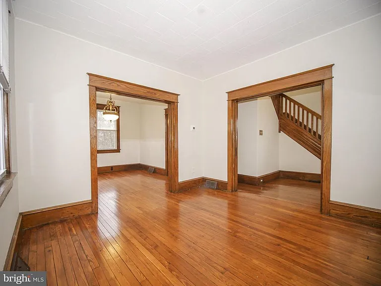 332 Crown Point Rd — Photo 12