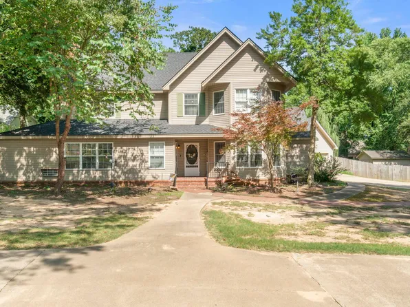 16 Woodcrest Dr, Searcy, AR 72143