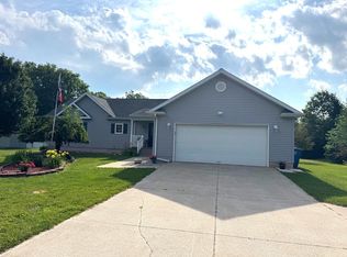 14021 Pardee Rd, Buchanan, MI 49107