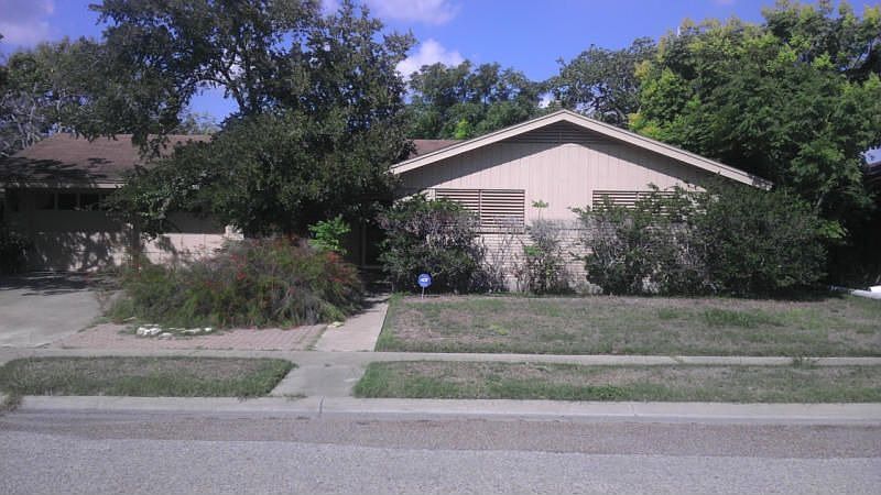 1st image of 4726 Mayo Dr