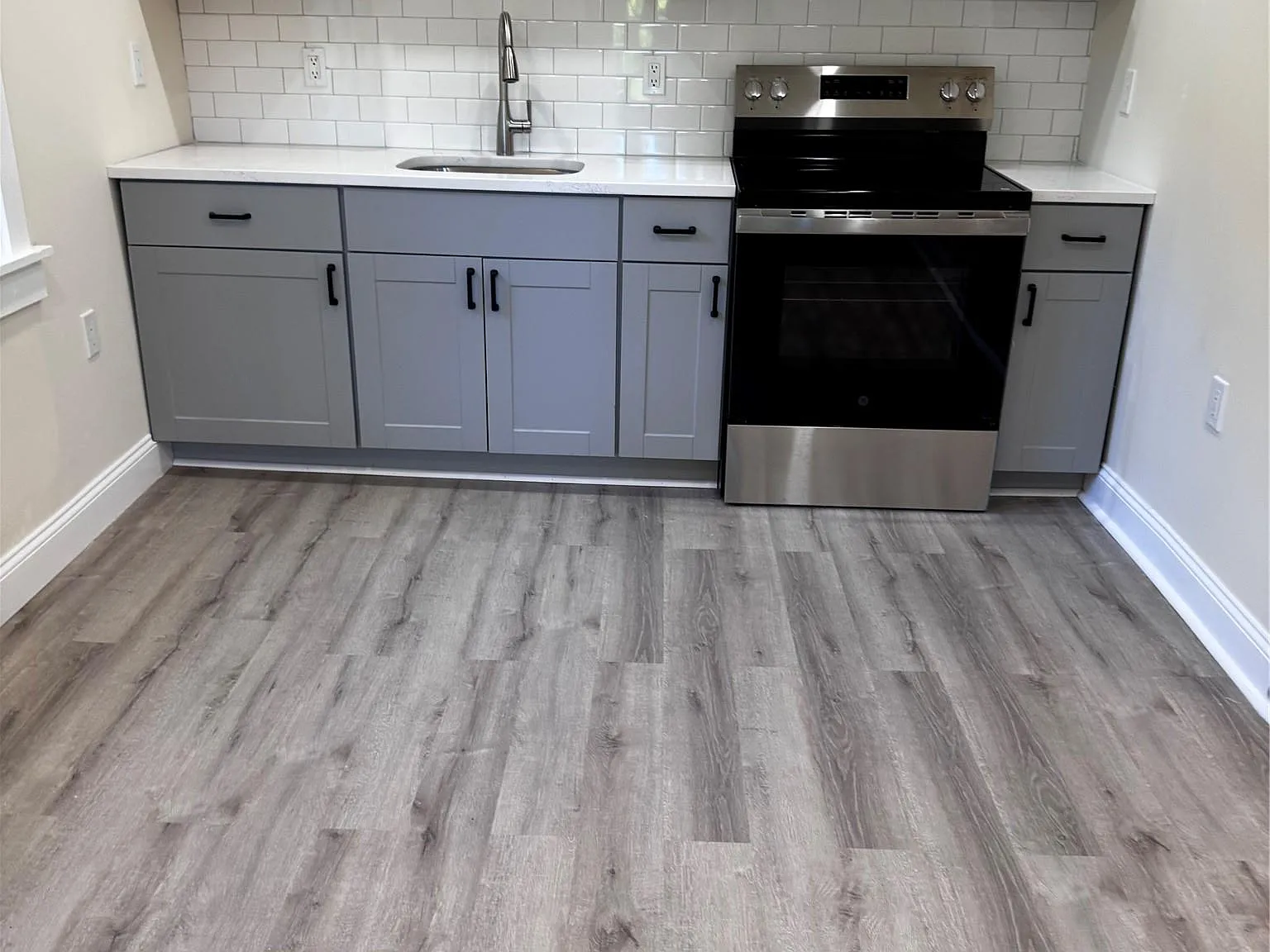 1 bed, 1.0 bath, 800 sqft, $2,100 — Photo 3