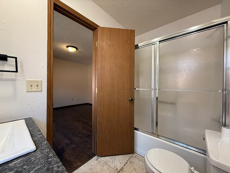 222 E Edgewood St — Photo 16