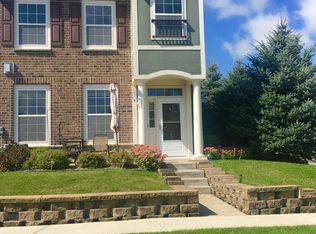 7241 Jewel Ln N #801, Maple Grove, MN 55311