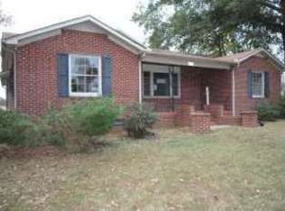 377 Trenton Hwy, Trenton, TN 38382