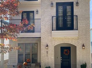 871 N Gregg Ave., Fayetteville, AR 72701