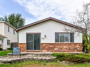 504 Princeton Dr, Bolingbrook, IL