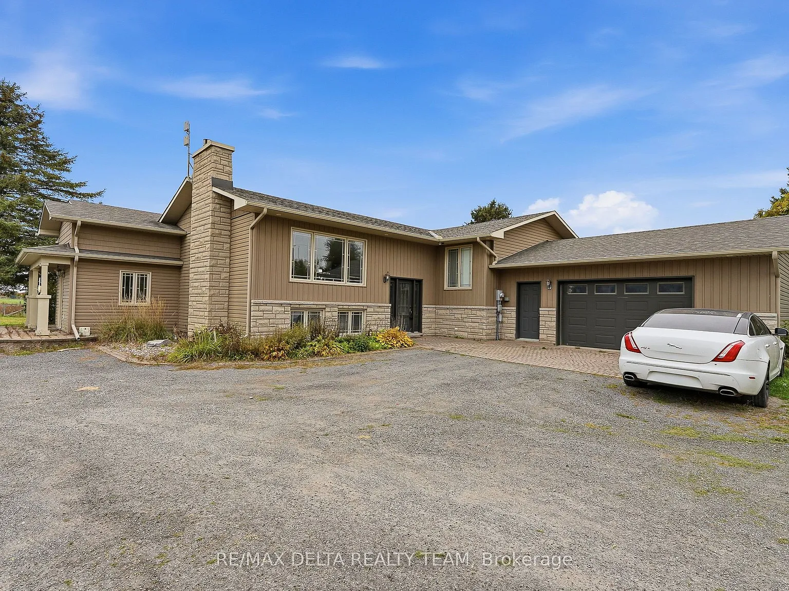 3 bed, $3,500 — Photo 2