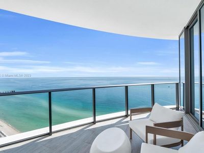 15701 Collins Ave #2901, Sunny Isles Beach, FL, 33610