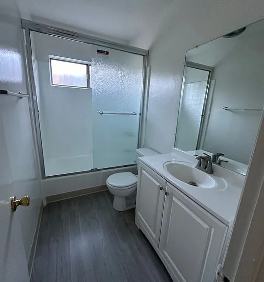 1519 Stoner Ave #5 — Photo 4