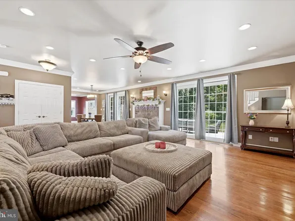 59 Howards Ln, Boyce, VA 22620