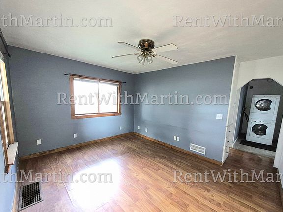 3rd image of 610 Broad St
