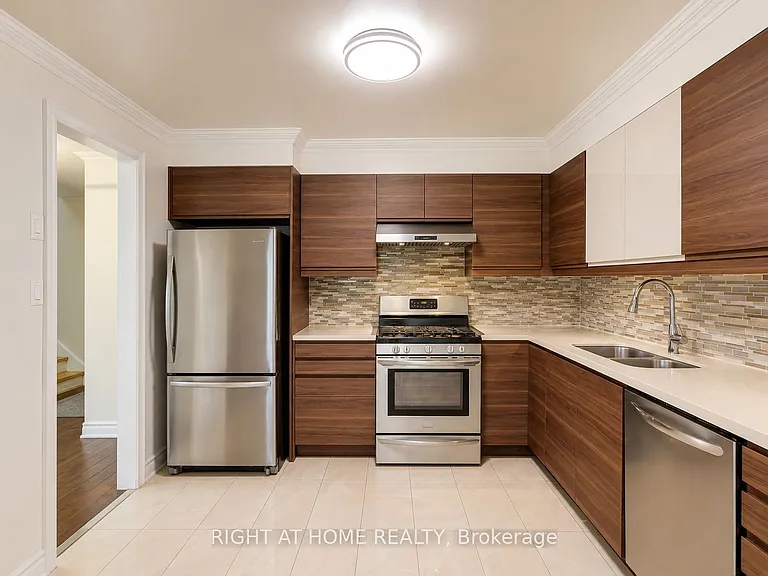 18 Goodfellow St — Photo 7
