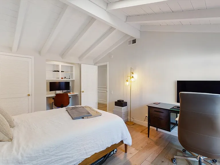 8 Sandbar Dr — Photo 18