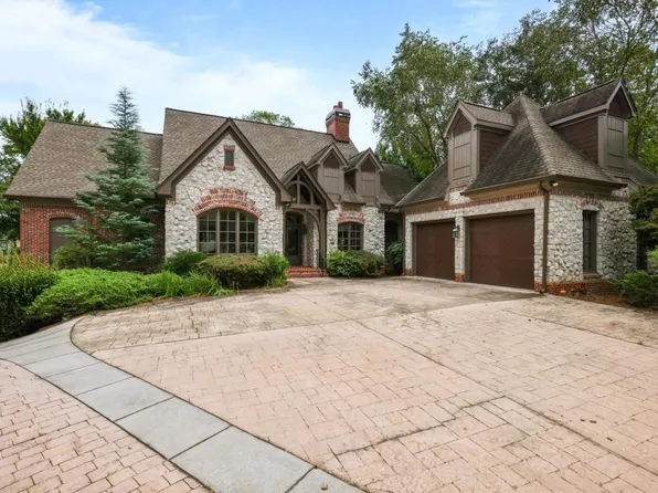 2121 Kensington Gates Dr NW, Kennesaw, GA 30152