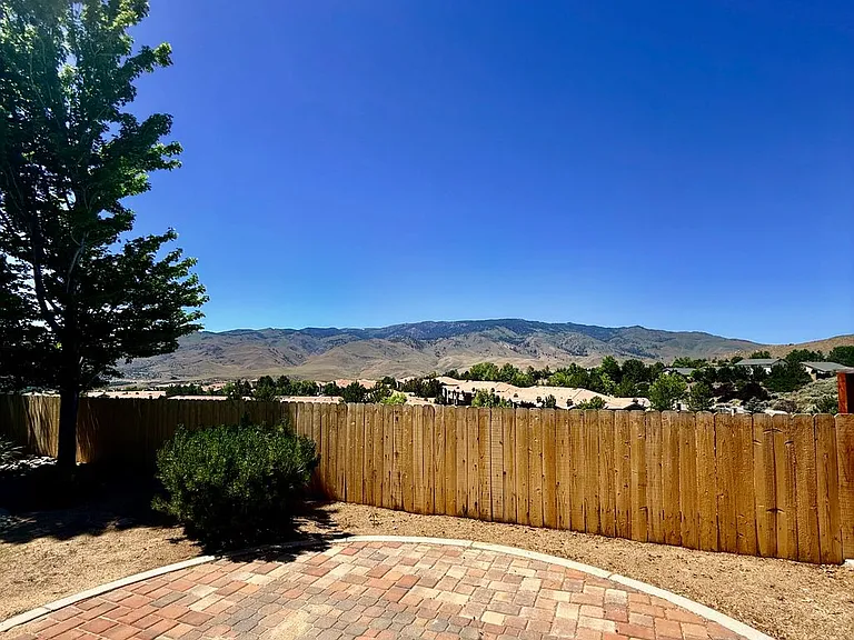 6920 Chesterfield Ln — Photo 13