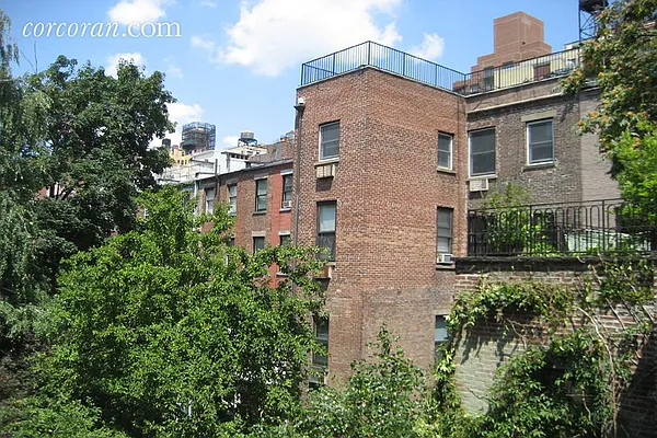 Rented by Corcoran | media 33