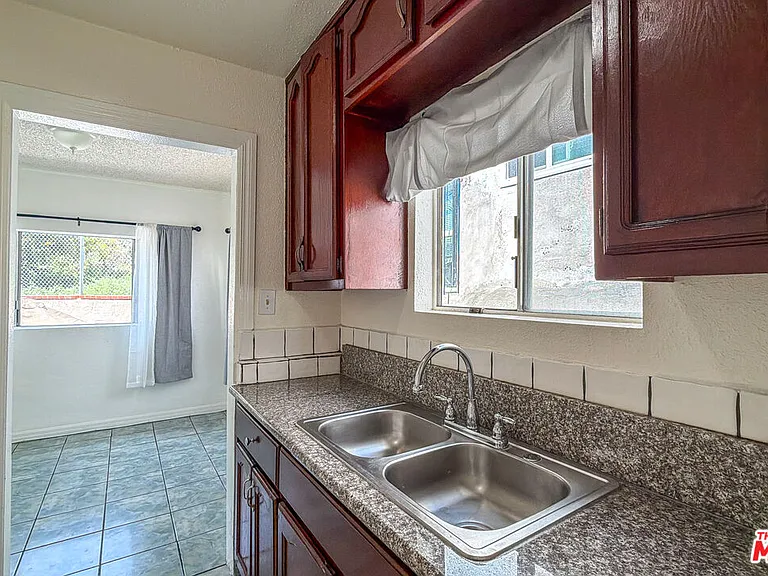 3331 1/2 City Terrace Dr — Photo 14