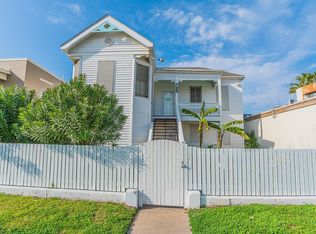 720 Avenue K, Galveston, TX 77550