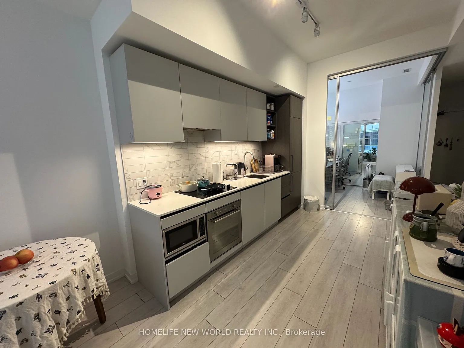 2 bed, $3,000 — Photo 4