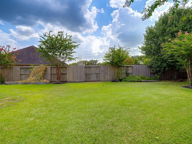 6703 Forsythe Ln — Photo 37