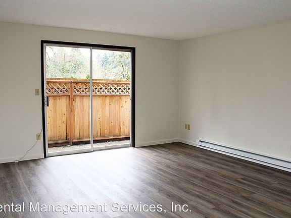 5th image of 14620 SE Woodland Way APT 5
