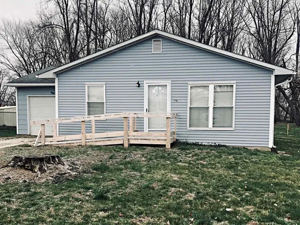 710 Saint George Dr, Washington, IN 47501