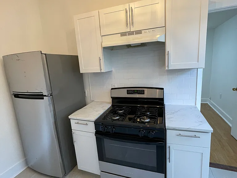 4316 Baronne St #D — Photo 3
