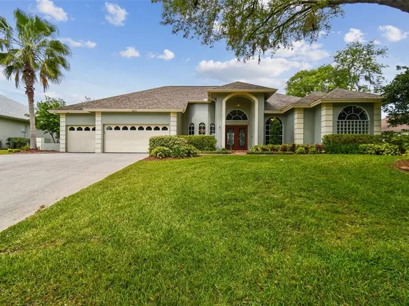 2407 Clubhouse Dr, Plant City, FL 33566