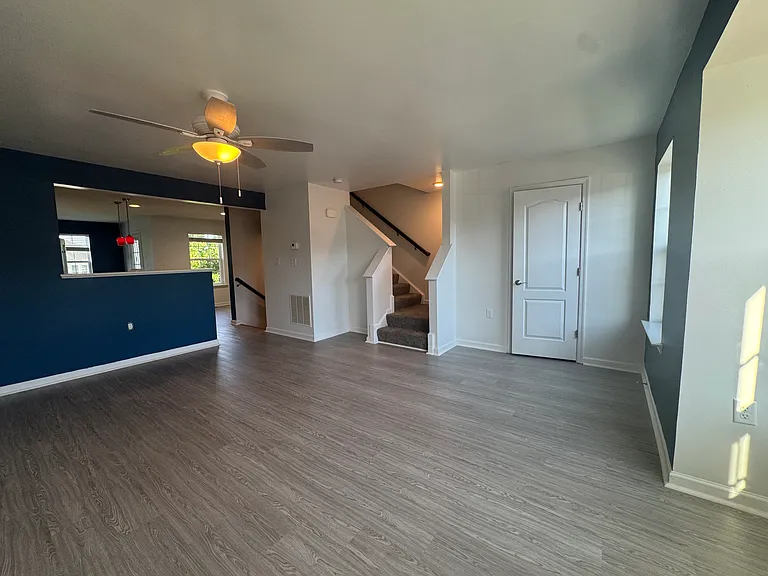 593 Thumper Dr — Photo 8