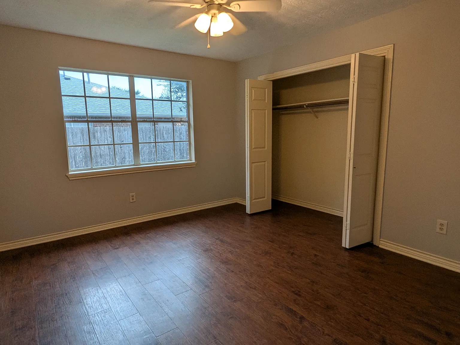1 bed, 1350 sqft, $475 — Photo 4