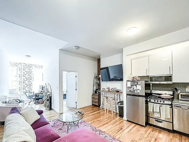 360 3rd Ave #1 — Photo 1