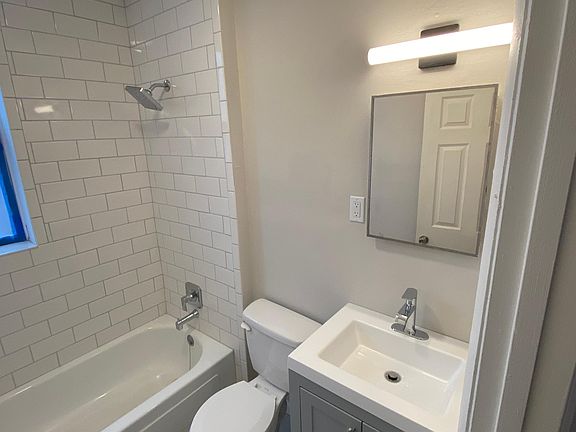 2nd image of 1126 Graham St #1