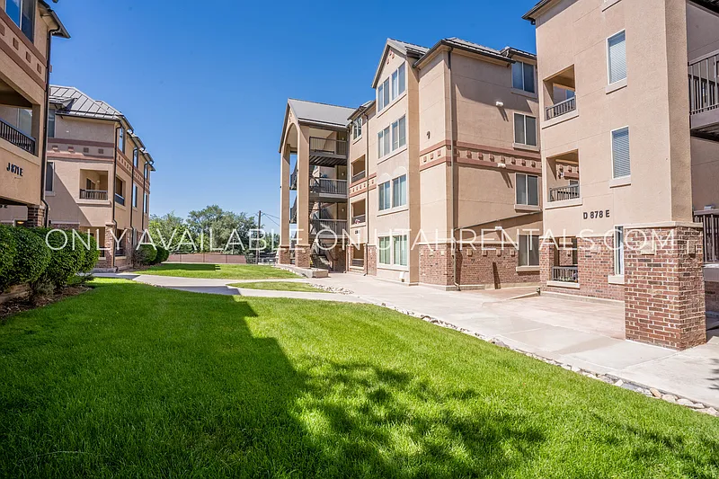 1 bed, 1.0 bath, 1196 sqft, $600 — Photo 2