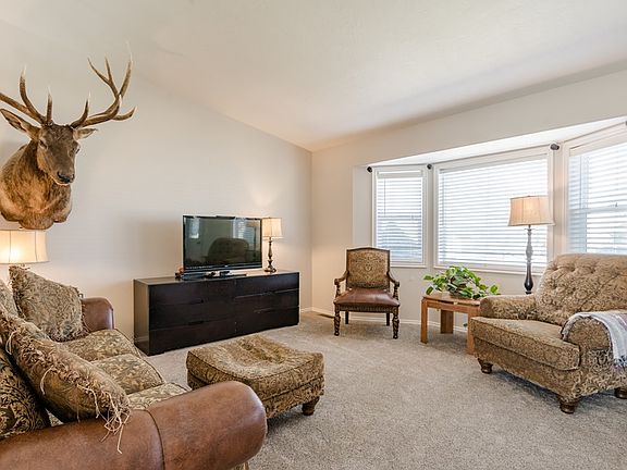2nd image of 4360 E Cochise Dr