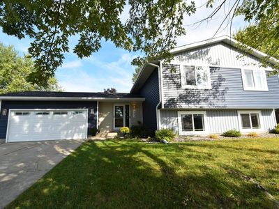 942 Byron Ave N, Byron, MN, 55920