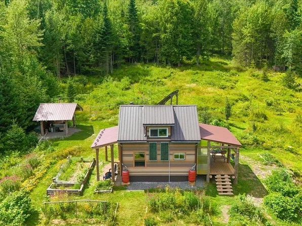 421 Rickaby Road, Lowell, VT 05847