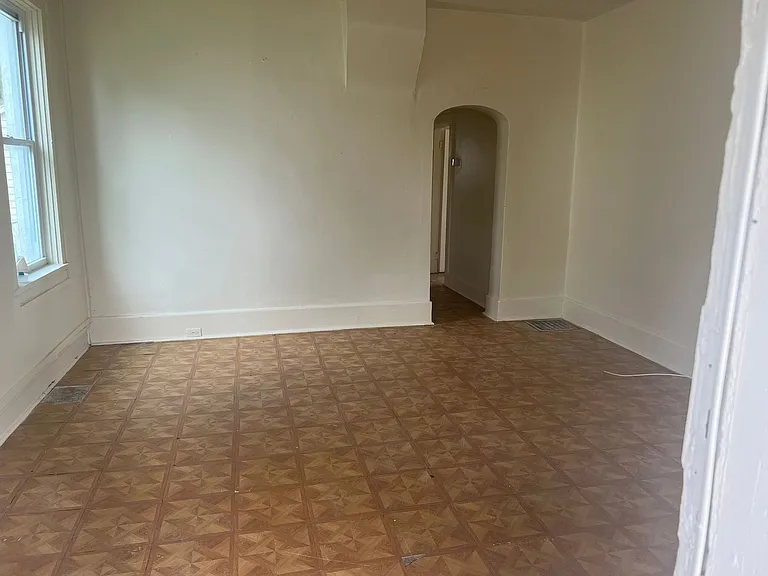 64 Poplar Ave — Photo 14