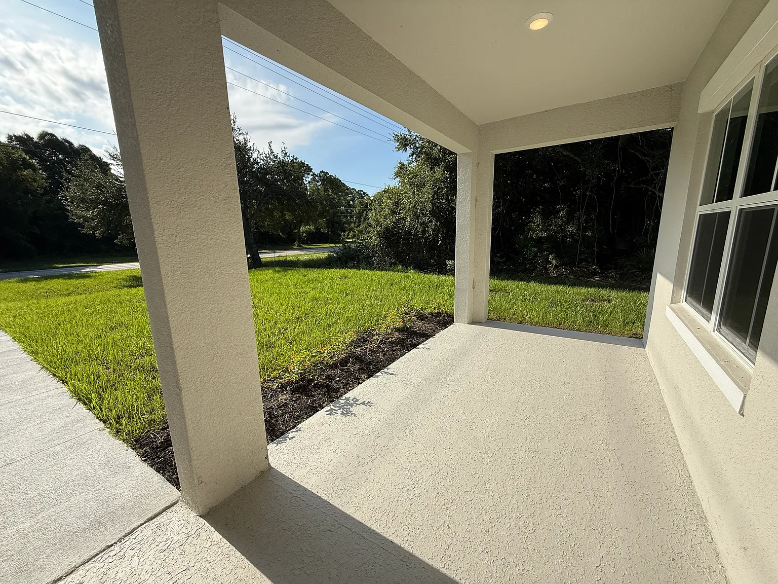 3 bed, 1615 sqft, $2,100 — Photo 3