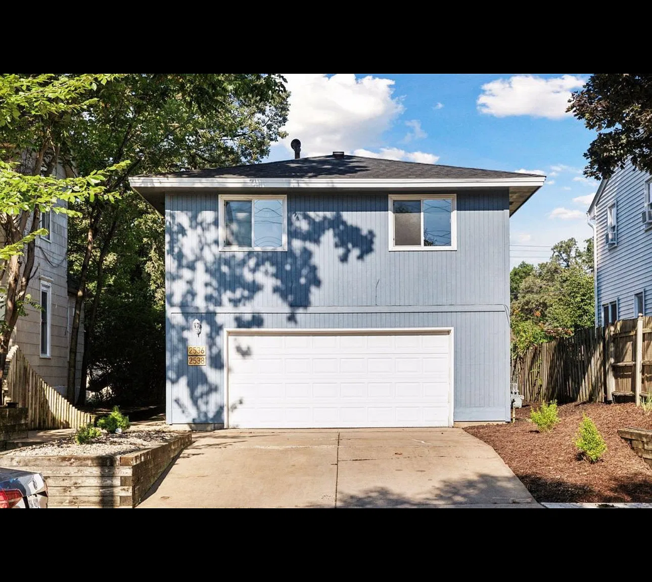 2538 California St NE — Photo 2