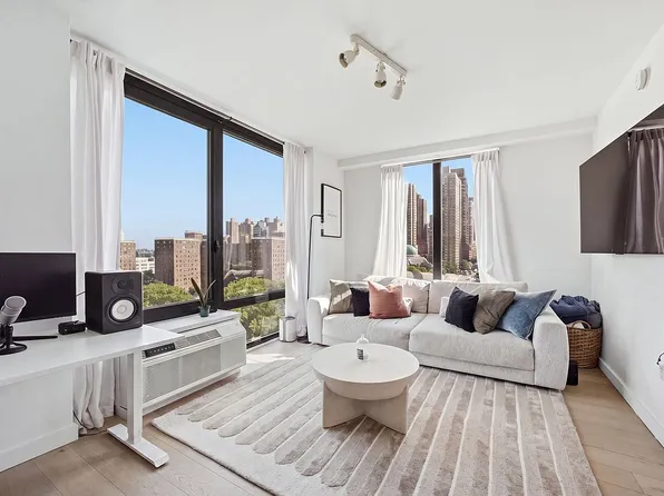 1790 3rd Ave APT 1104, New York, NY 10029