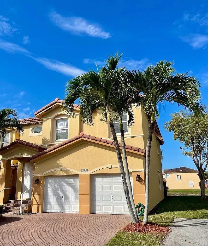 Building Photo - 8666 NW 109th Ct